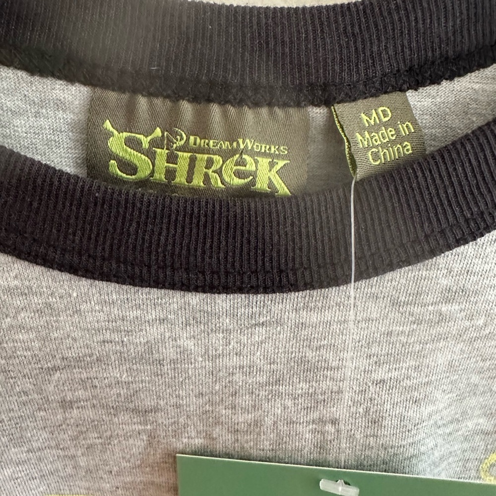 Dreamworks Shrek Gray Tee with Yellow Accents - Picture 2 of 3